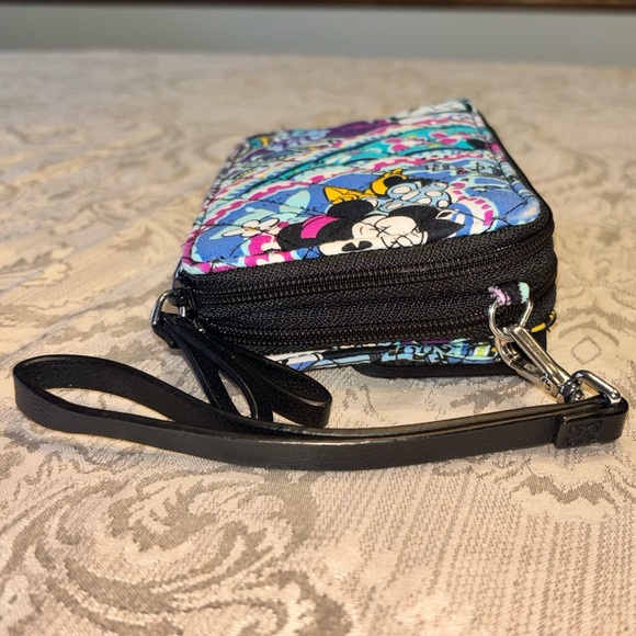 Vera Bradley x Disney Mickey’s Paisley Celebration All In One Wristlet Wallet - Picture 6 of 16